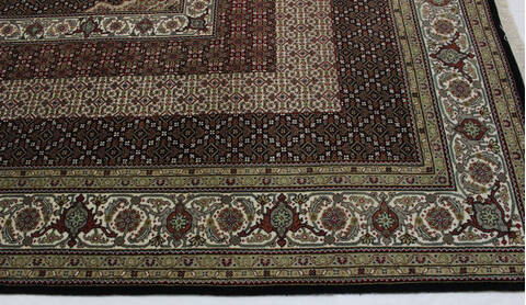 Mahi Black Hand Knotted 83 X 101  Area Rug 902-112009 Image 2