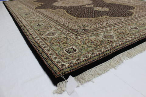 Mahi Black Hand Knotted 67 X 911  Area Rug 902-112017 Image 1
