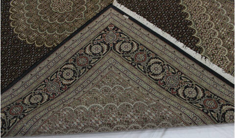 Mahi Black Hand Knotted 84 X 115  Area Rug 902-112028 Image 3