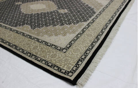 Mahi Black Hand Knotted 411 X 610  Area Rug 902-112037 Image 1