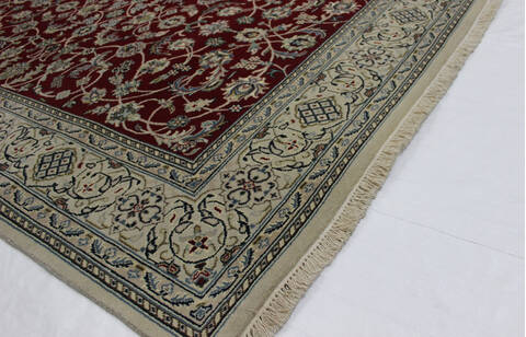 Nain Red Hand Knotted 57 X 81  Area Rug 902-112050 Image 1
