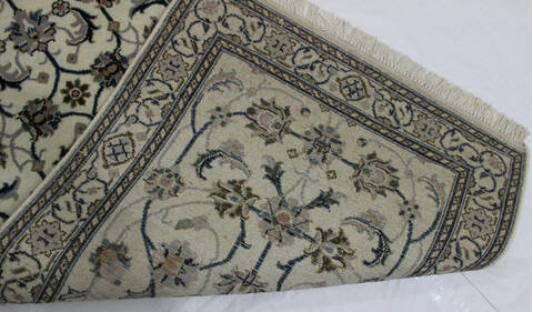 Nain Beige Runner Hand Knotted 26 X 1210  Area Rug 902-112106 Image 3