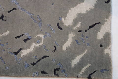 Modern-Contemporary Grey Hand Knotted 81 X 98  Area Rug 902-112109 Image 2