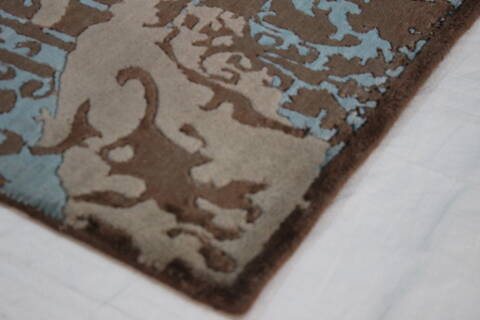 Modern Brown Hand Knotted 79 X 99  Area Rug 902-112117 Image 3