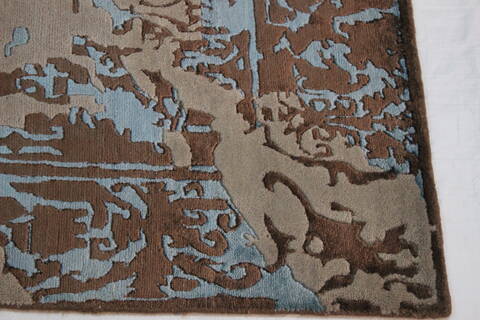 Modern Brown Hand Knotted 79 X 99  Area Rug 902-112117 Image 4