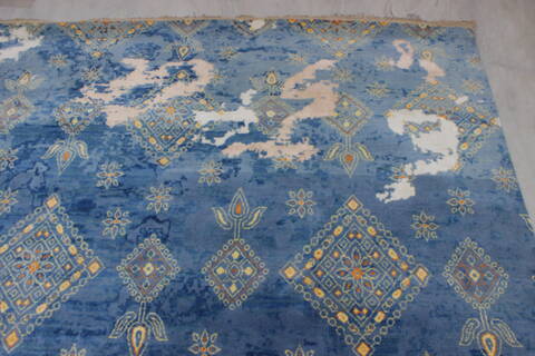 Modern Blue Hand Knotted 90 X 124  Area Rug 905-112233 Image 5