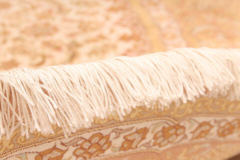 Qum Yellow Round Hand Knotted 67 X 67  Area Rug 254-112240 Image 1