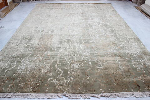 Modern Green Hand Knotted 90 X 121  Area Rug 905-112408 Image 2