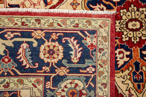 Heriz Red Hand Knotted 83 X 100  Area Rug 700-115744 Image 6
