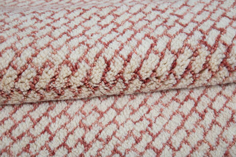 Moroccan White Hand Knotted 63 X 98  Area Rug 700-115751 Image 5