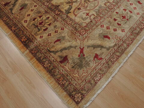 Pishavar Beige Hand Knotted 109 X 150  Area Rug 100-12041 Image 3