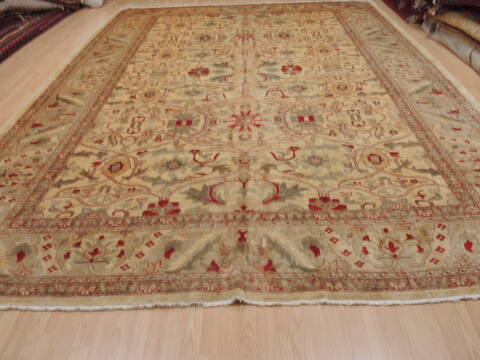 Pishavar Beige Hand Knotted 109 X 150  Area Rug 100-12041 Image 4