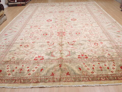Pishavar Beige Hand Knotted 109 X 150  Area Rug 100-12041 Image 6