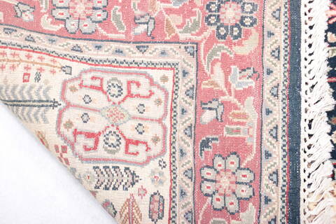 Abadeh Blue Hand Knotted 40 X 63  Area Rug 905-135724 Image 2