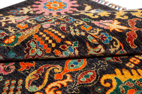 Chobi Black Hand Knotted 56 X 79  Area Rug 700-135765 Image 4