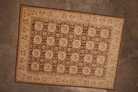 Pishavar Brown Hand Knotted 90 X 123  Area Rug 301-135882 Image 8