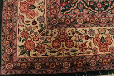 Pishavar Green Hand Knotted 92 X 123  Area Rug 301-135891 Image 4