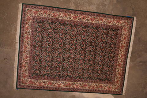 Pishavar Green Hand Knotted 92 X 123  Area Rug 301-135891 Image 9