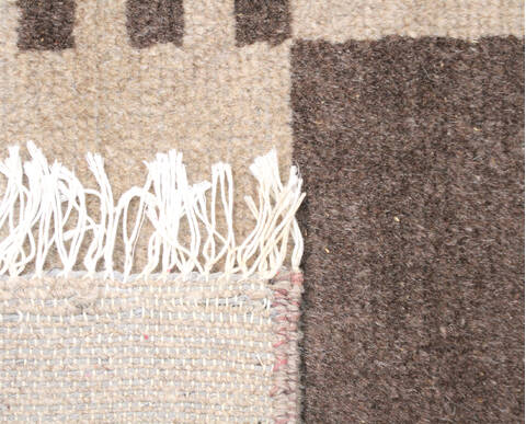 Modern Beige Hand Knotted 40 X 510  Area Rug 904-135968 Image 4