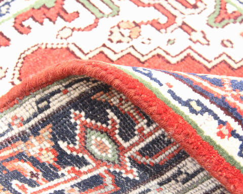 Heriz Multicolor Hand Knotted 30 X 50  Area Rug 904-136474 Image 4