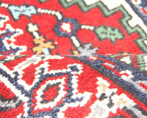 Heriz Multicolor Hand Knotted 30 X 50  Area Rug 904-136479 Image 5