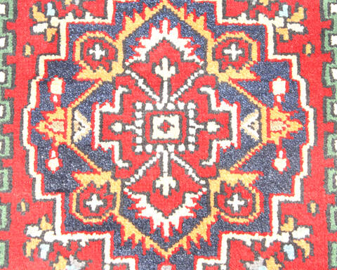 Heriz Multicolor Hand Knotted 30 X 50  Area Rug 904-136479 Image 6