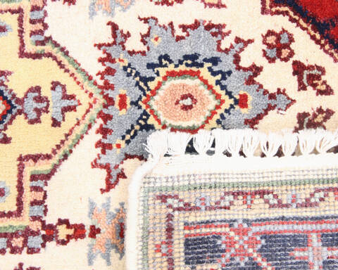 Heriz Multicolor Hand Knotted 40 X 60  Area Rug 904-136483 Image 3