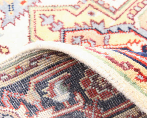 Heriz Multicolor Hand Knotted 40 X 60  Area Rug 904-136483 Image 4