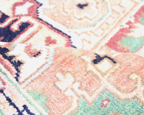 Heriz Multicolor Hand Knotted 60 X 90  Area Rug 904-136495 Image 5