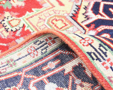 Heriz Multicolor Hand Knotted 60 X 90  Area Rug 904-136496 Image 4