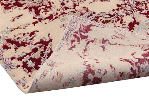 Agra Red Hand Knotted 80 X 100  Area Rug 902-136757 Image 3