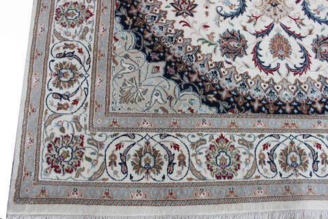 Nain Beige Hand Knotted 66 X 99  Area Rug 902-136759 Image 1