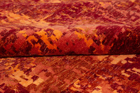 Modern Red Hand Knotted 59 X 79  Area Rug 700-136930 Image 7