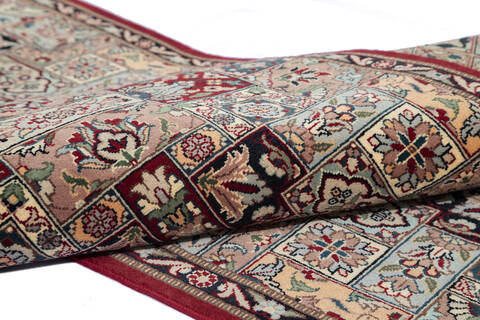 Pak-Persian Red Runner Hand Knotted 26 X 117  Area Rug 700-137091 Image 5
