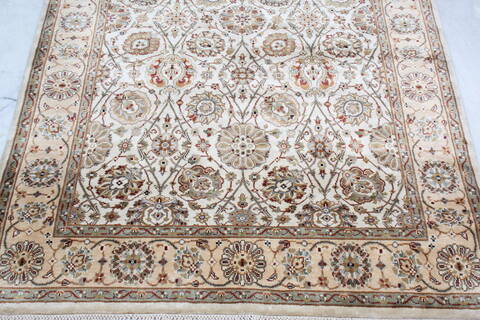 Jaipur White Hand Knotted 40 X 61  Area Rug 905-137539 Image 2