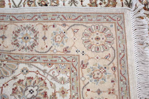 Jaipur White Hand Knotted 40 X 61  Area Rug 905-137539 Image 6