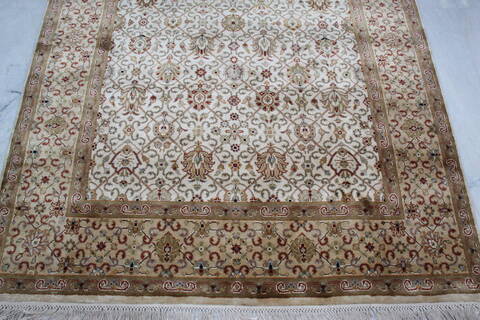 Jaipur White Hand Knotted 41 X 62  Area Rug 905-137541 Image 2