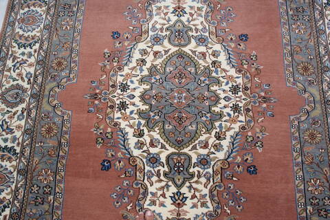 Mahi Purple Hand Knotted 62 X 93  Area Rug 905-137594 Image 4