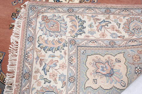 Mahi Purple Hand Knotted 62 X 93  Area Rug 905-137594 Image 7