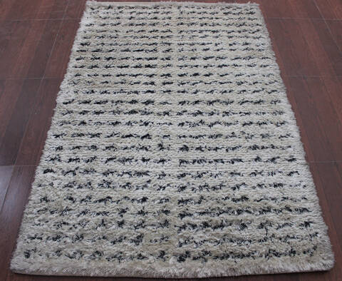 Shaggy Beige Shaggy 40 X 60  Area Rug 902-143397 Image 3