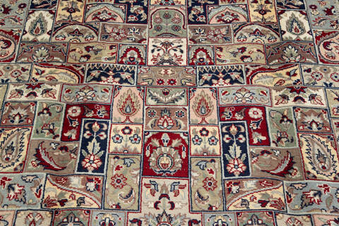 Pak-Persian Red Hand Knotted 60 X 92  Area Rug 700-143407 Image 3