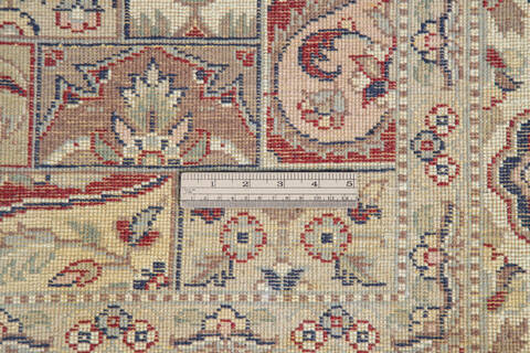 Pak-Persian Red Hand Knotted 60 X 92  Area Rug 700-143407 Image 7