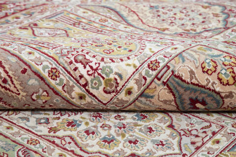 Pak-Persian Red Hand Knotted 80 X 103  Area Rug 700-143414 Image 5