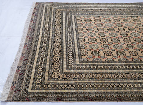 Khan Mohammadi Beige Hand Knotted 67 X 103  Area Rug 700-143472 Image 5