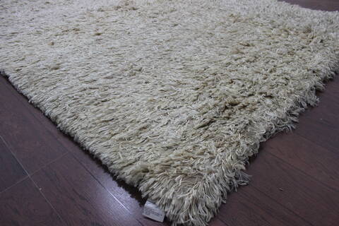 Shaggy White Shaggy 40 X 60  Area Rug 902-143496 Image 2