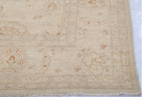 Chobi Beige Hand Knotted 69 X 101  Area Rug 700-143522 Image 4