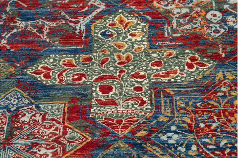 Modern Red Hand Knotted 40 X 510  Area Rug 700-144879 Image 2