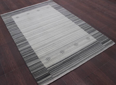 Luri Beige Hand Loomed 49 X 69  Area Rug 902-144946 Image 1