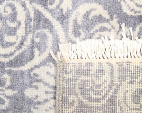 Modern-Contemporary Grey Hand Knotted 90 X 123  Area Rug 904-145130 Image 3