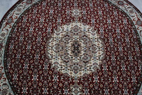 Mahi Red Round Hand Knotted 60 X 60  Area Rug 905-145257 Image 3